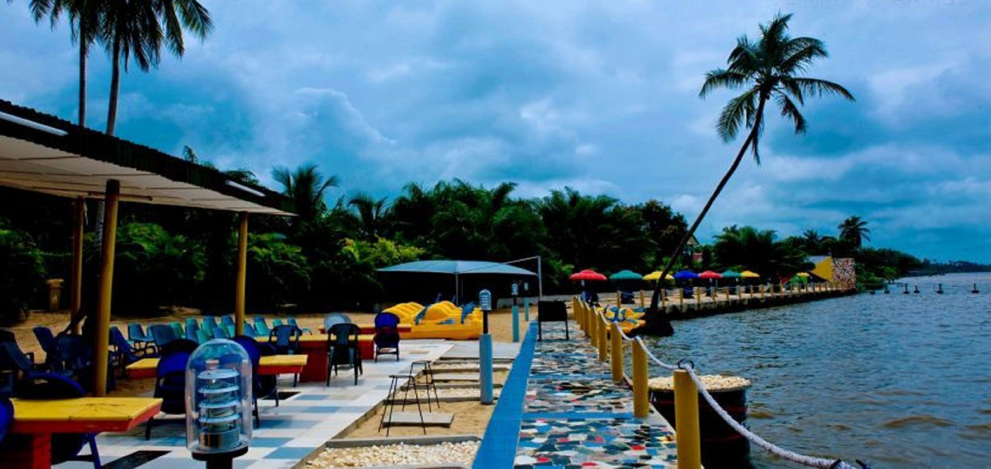 Whispering Palms Resort Magbon エクステリア 写真
