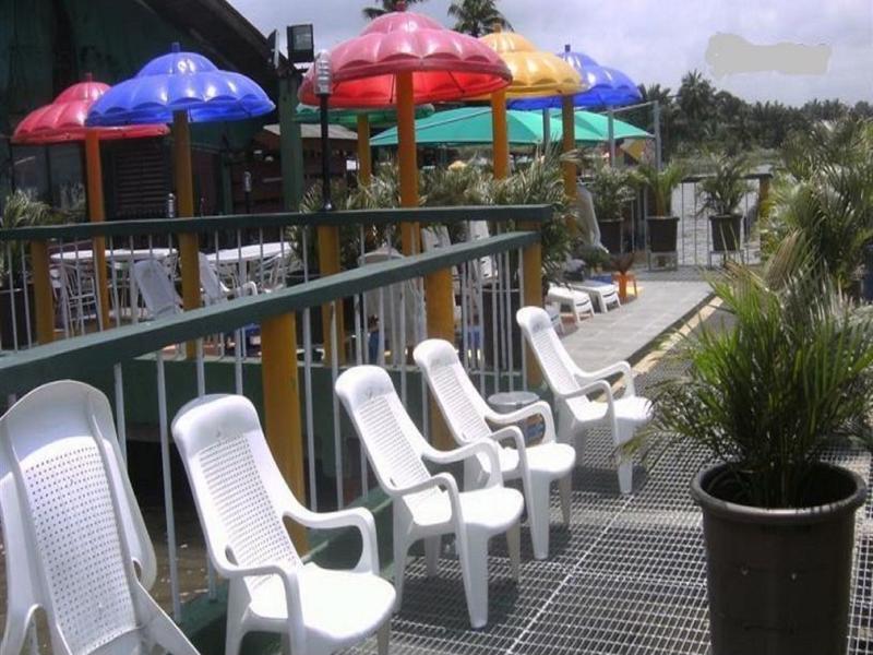 Whispering Palms Resort Magbon エクステリア 写真